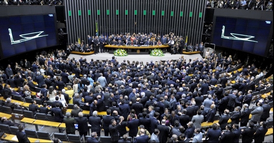 cambada de deputados Copa do Mundo: DEM é contra liberação de bebidas alcoólicas na Copa
