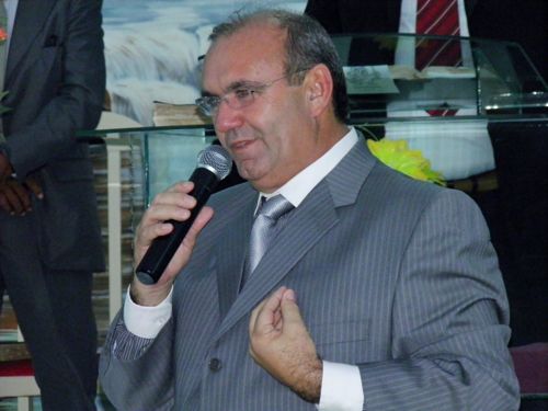 elidio 2 ElÃdio Queiroz recebe homenagem de formandos em Jardim de Piranhas