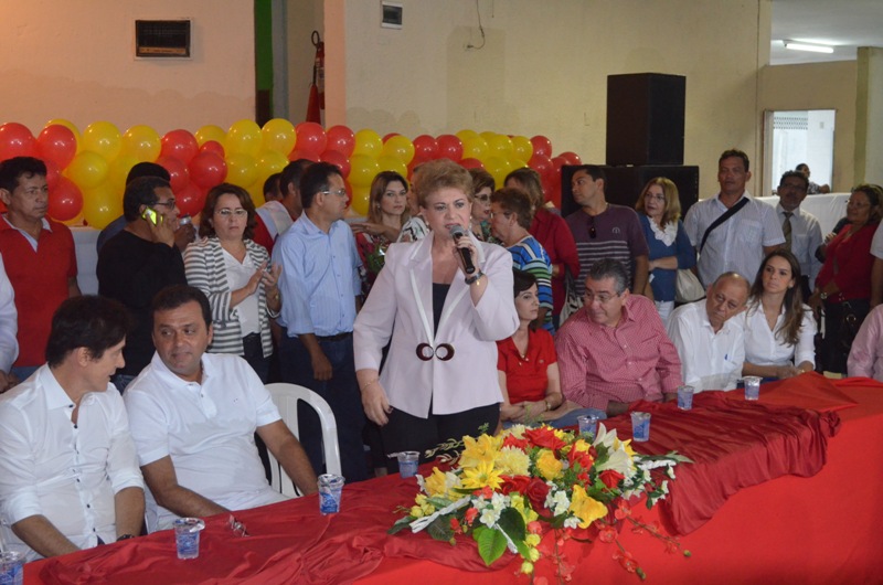 julia vice Cotada para ser vice de Carlos, vereadora Júlia Arruda participa de reunião do PSB