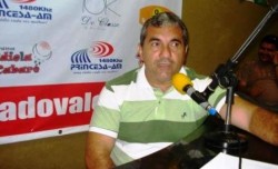 odelmo07 Policia vasculha documentos e computador do presidente da câmara do Assu