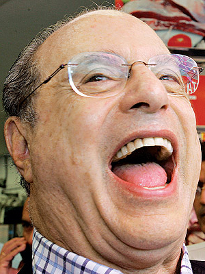 Maluf pode acabar aliança com o PT, pois diz que tem um nome a zelar. rsrsrs
