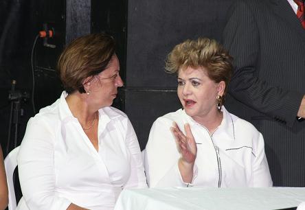 Rosalba-e-Wilma-de-branco