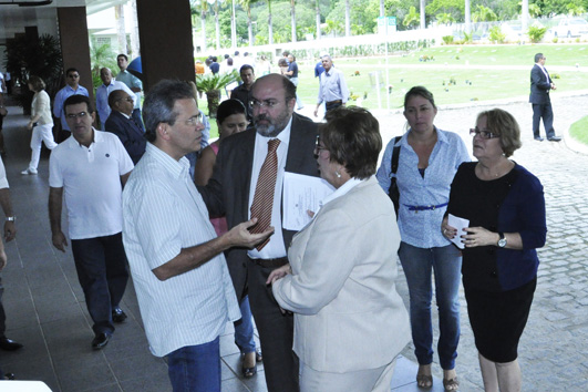 moradadapaz 255 PolÃticos prestam solidariedade a prefeita Micarla de Souza