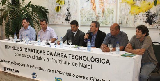 Hermano participa de debate com grupos de engenheiros e arquitetura