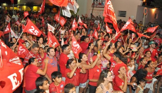 paulo brito 1 Ipueira: Paulo Brito realiza comÃcio com a presença da ex-governadora Wilma