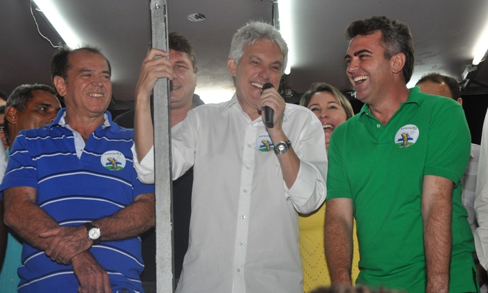 Nova imagem João Maia prestigia comÃcios e passeatas em Parnamirim e Currais Novos