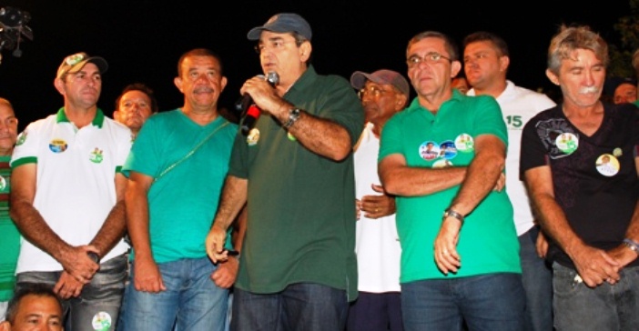 âChegou a hora de CaicÃ³ parar de andar de costasâ, diz Ãlvaro Dias