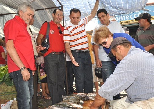 wilma feira Ex- governadora Wilma visita a feira livre de Caicó