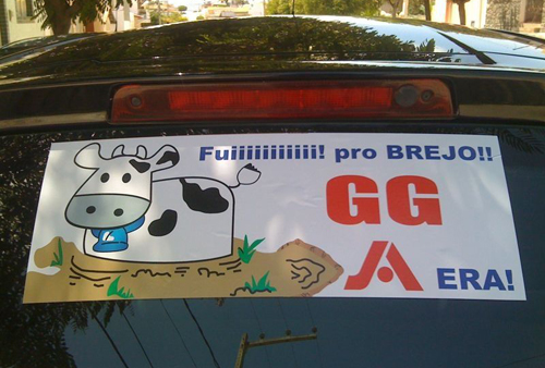 fui pro brejo Os adesivos que circulam em Currais Novos