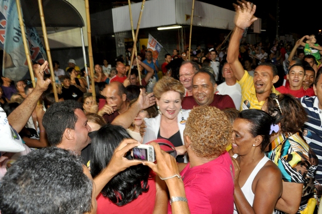 psb_carreta_natal_03102012_12 Wilma p texto Wilma de Faria encerra campanha eleitoral no Estado contabilizando saldo positivo