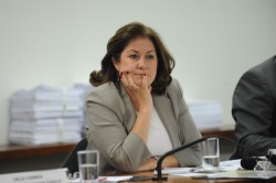 106884 Governo assegura verbas para Copa