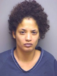 Americana Agora torou dentro: Mulher não alcança orgasmo e agride namorado.