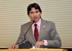 Nova imagem Gravidade da seca é destaque em plenário da Assembleia