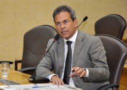Hermano Morais cobra conclusÃ£o das obras da RN-203