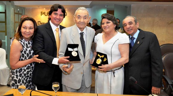 ed marcos Ex-deputado Edgard Montenegro é homenageado com a medalha de mérito legislativo
