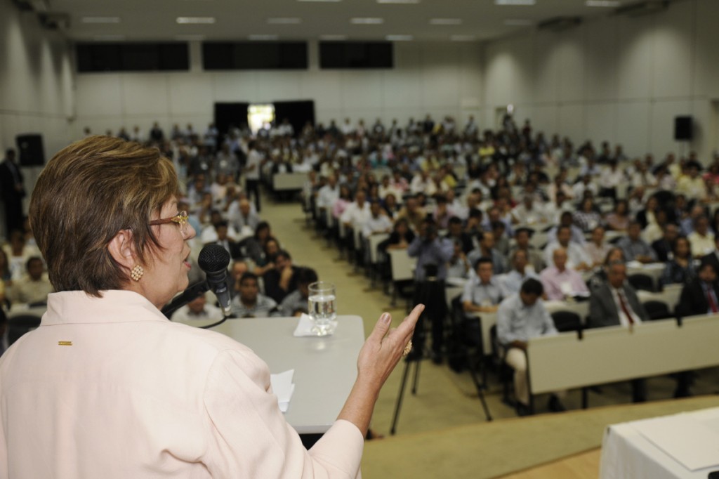 rosalba prefeitos Encontro de prefeitos tem participação da governadora Rosalba Ciarliniâ