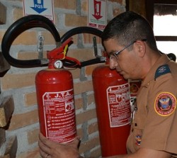 bombeiros boates