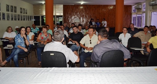reuniao carnaval 2013