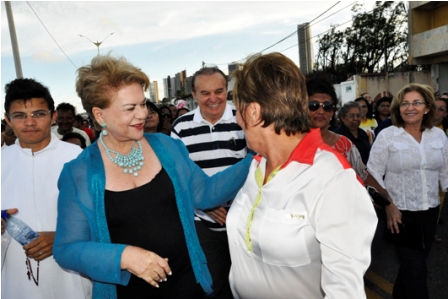 z71 Wilma de Faria e Rosalba testam o termômetro da popularidade