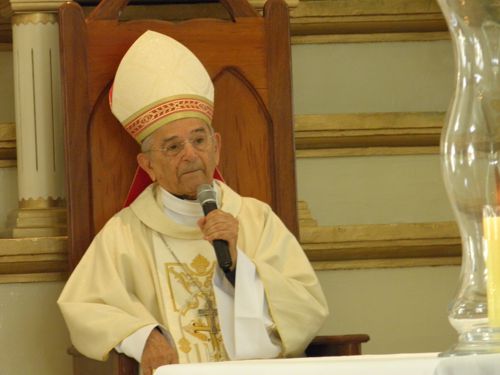 Dom Heitor: âO bispo se reúne com o clero e o povo de Deus, formando essa unidade de louvor ao Senhor