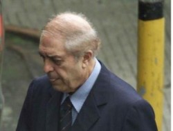 20130404043127_cv_lalau_gde