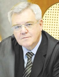 Ministro Sidnei Benet