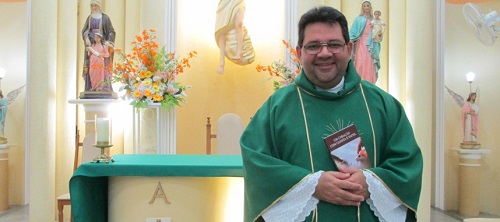 padre romulo livro