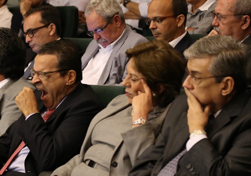 politicos sono