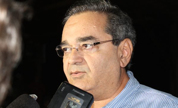 alvaro coletiva