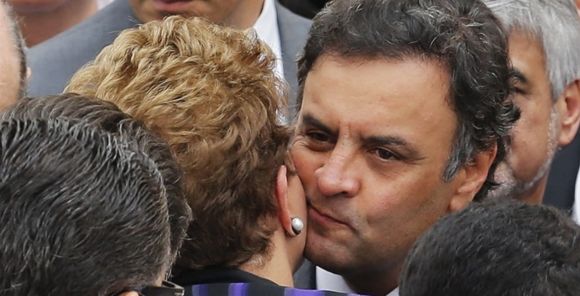 aecio dilma cumprimento