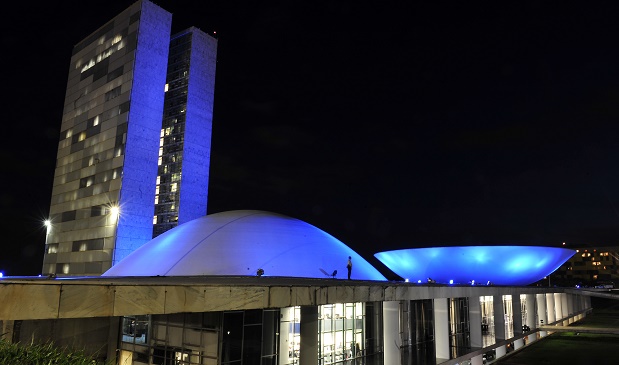 Iluminação do Congresso Nacional Novembro Azul - Institucional