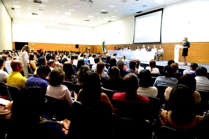 thumbnail_Sec.Educação Claudia Santa Rosa