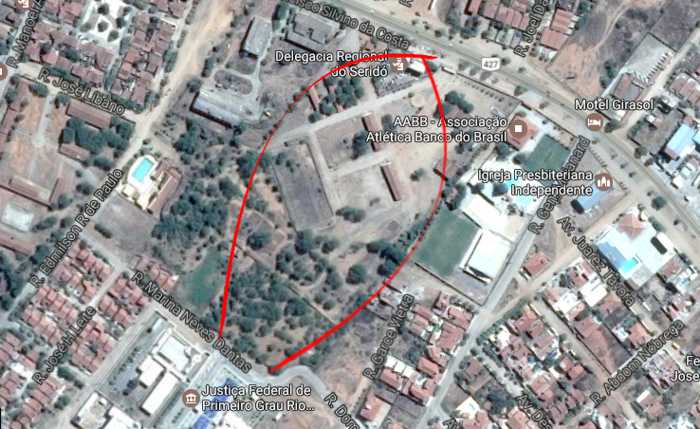 A-área-seria-mais-ou-menos-aonde-está-demarcado-com-linhas-vermelhas-Imagem-Google-Maps