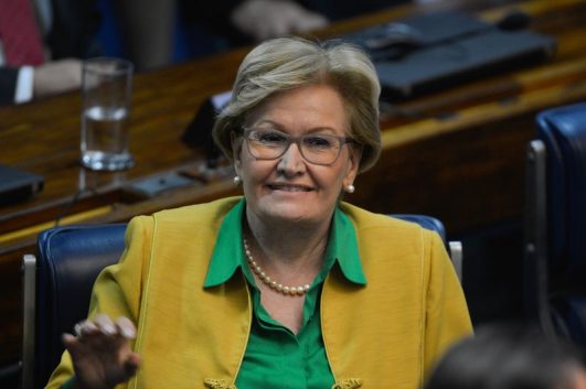 Essa Gleisi Hoffmann é pirada...!!!