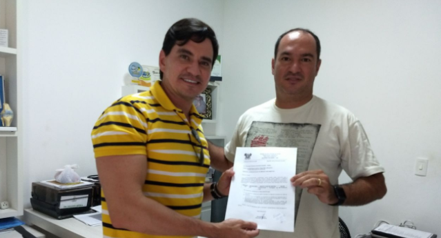 George Soares entrega emenda para Carnaubais