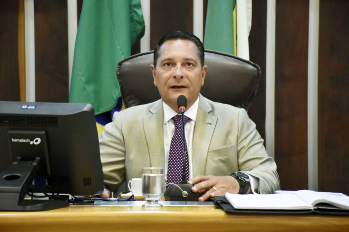 Deputado Ezequiel solicita melhorias para EspÃrito Santo e Nova Cruz, no Agreste