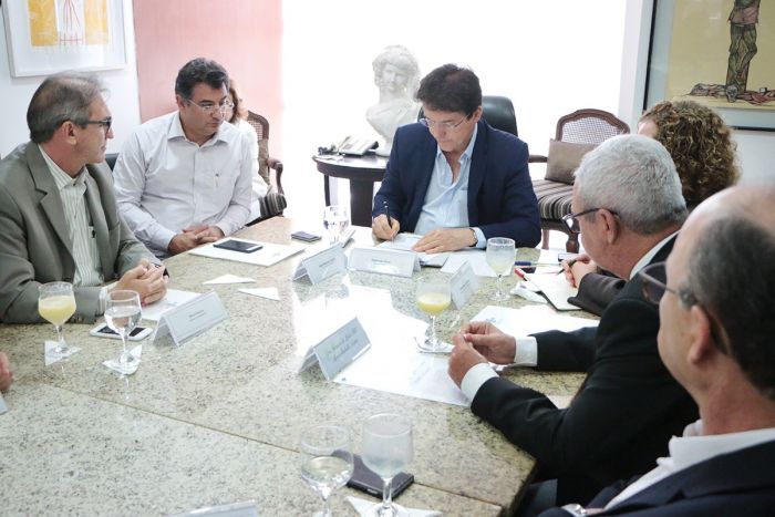 Governador recebe minuta de Lei da Micro e Pequena Empresa para o RN