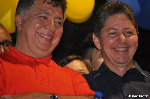 Divulgação de pesquisa sinaliza que Eduardo quer distância do primo Tulio Lemos