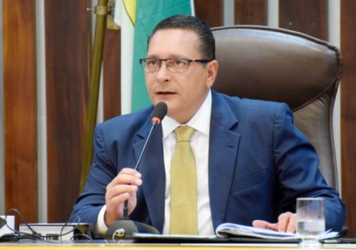Ezequiel quer incentivo e garantias aos produtores de leite no interior do RN