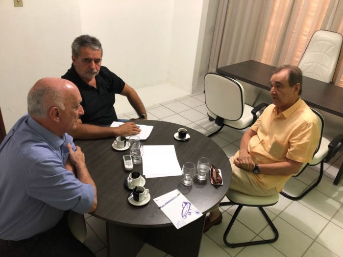 CODERN e Sindicato dos Portuários dialogam com senador José Agripino