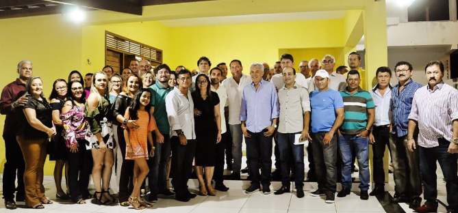 Ezequiel Ferreira, João Maia e Shirley em Passa e Fica