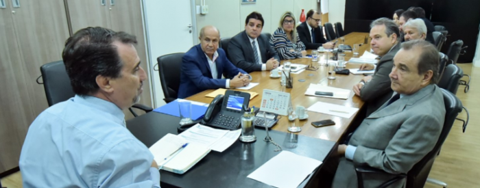 Agripino vai ao Ministério da Saúde e consegue atendimento de pleitos para municÃpios do RN