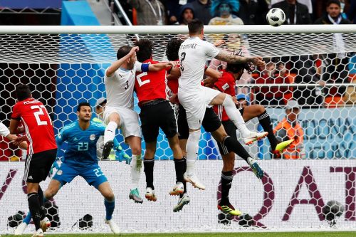 Uruguai vence a Arábia Saudita e define classificados do grupo A