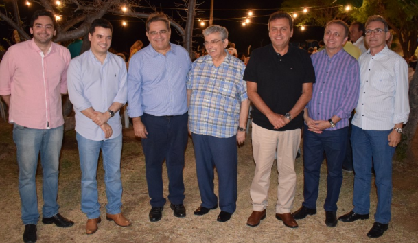 Garibaldi e Walter Alves participam de missa a Sant´Ana na zona rural de Caicó