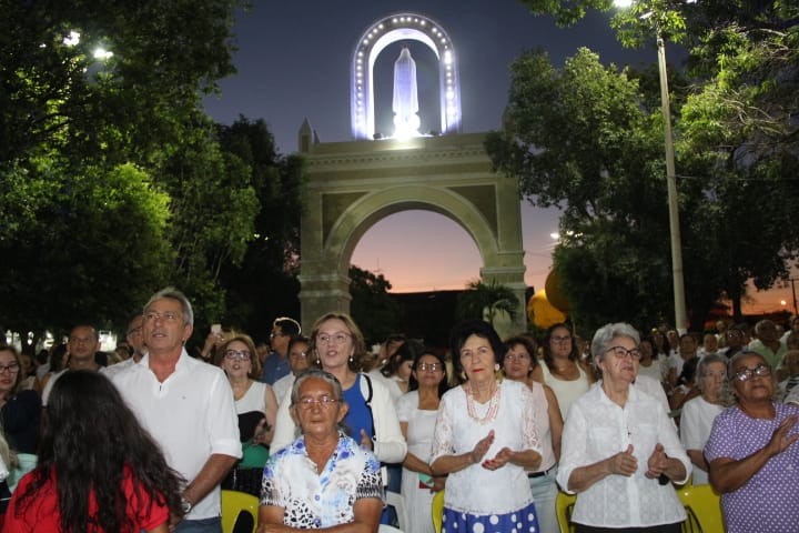 Zenaide Maia participa da abertura dos Festejos de SantâAna