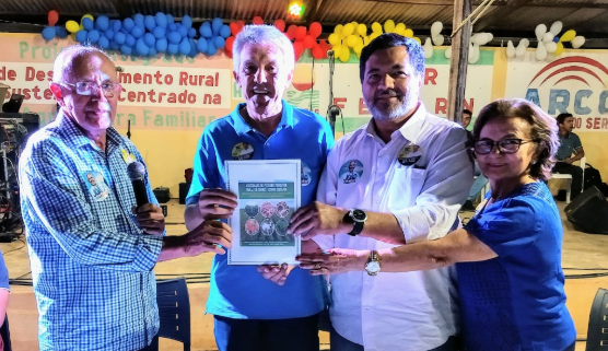 Em Cerro CorÃ¡, JoÃ£o Maia recebe documento e assume compromisso com a Serra de Santana