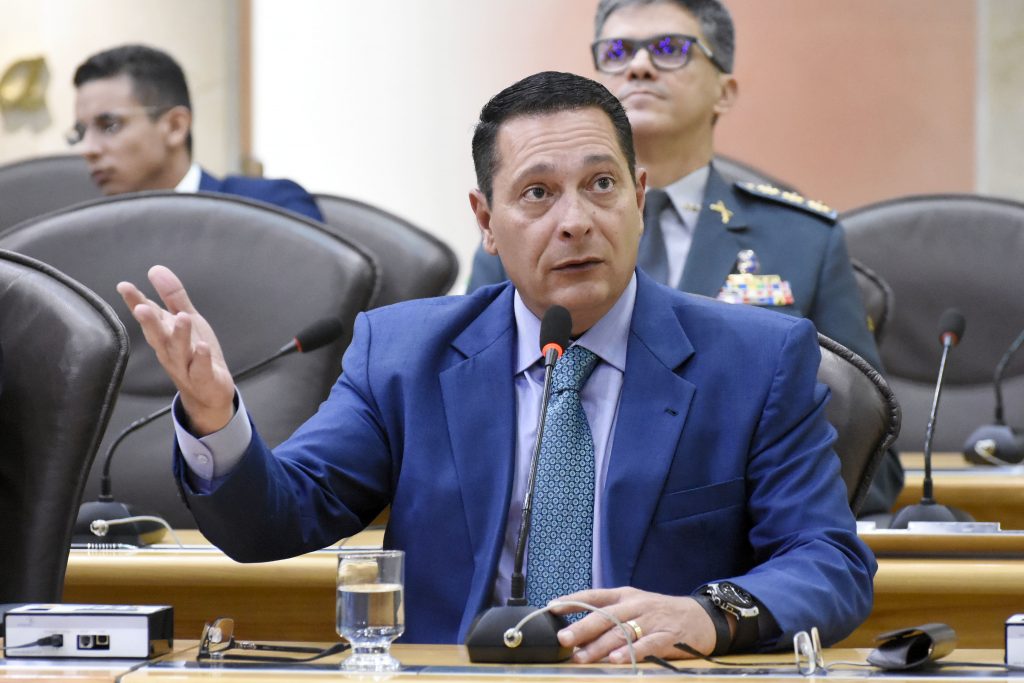 Ezequiel requer benefÃcios para cidades da região do Mato Grande