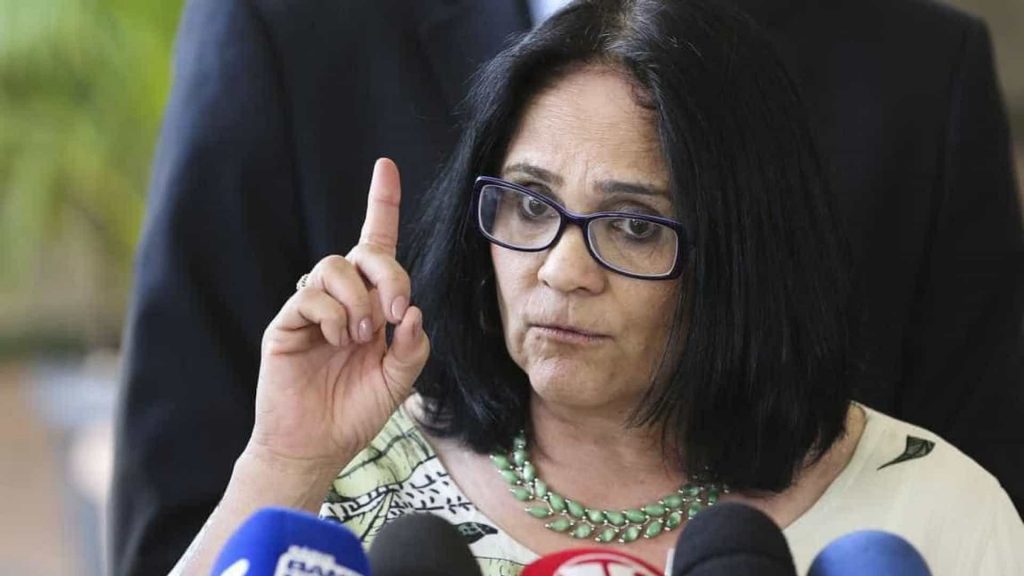 Damares defende vida desde concepção em discurso na ONU