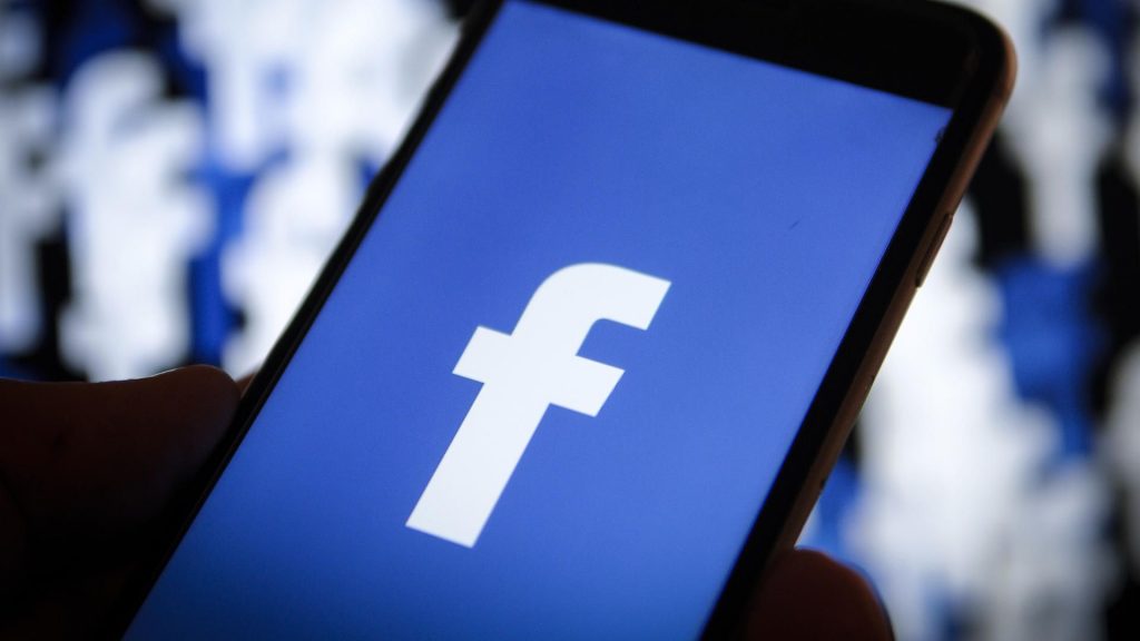 Facebook é investigado por compartilhamento de dados de usuários com empresas