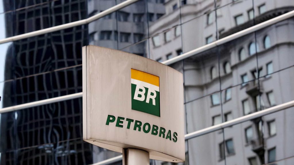 Petrobras espera arrecadar R$ 38 bilhões com venda de ativos